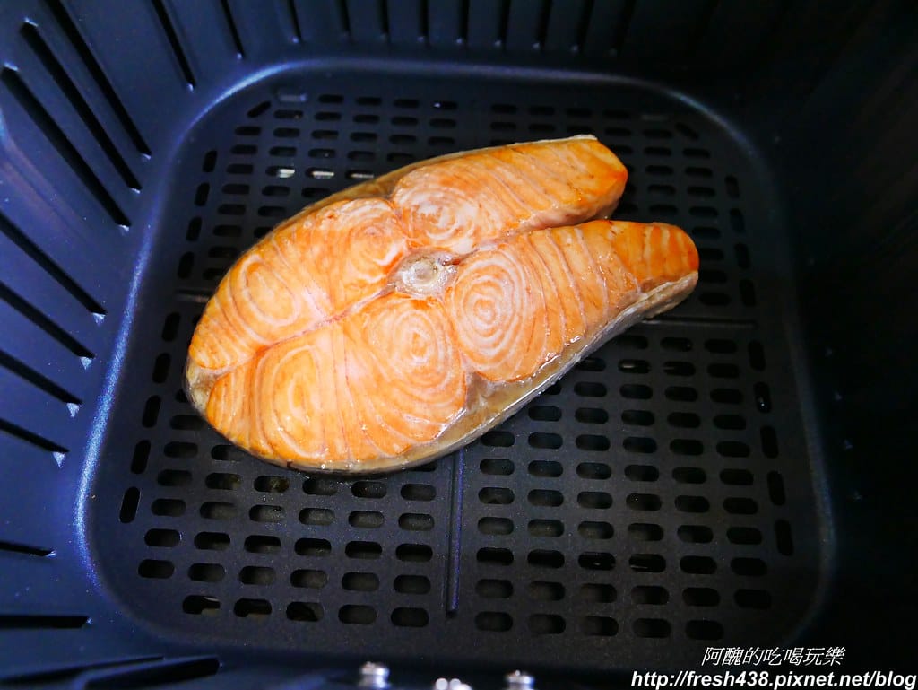 【氣炸鍋食譜】氣炸檸檬鮭魚排,十分鐘快速上桌,無油煙、免顧火,超簡單。 - 第6張圖 P1710735
