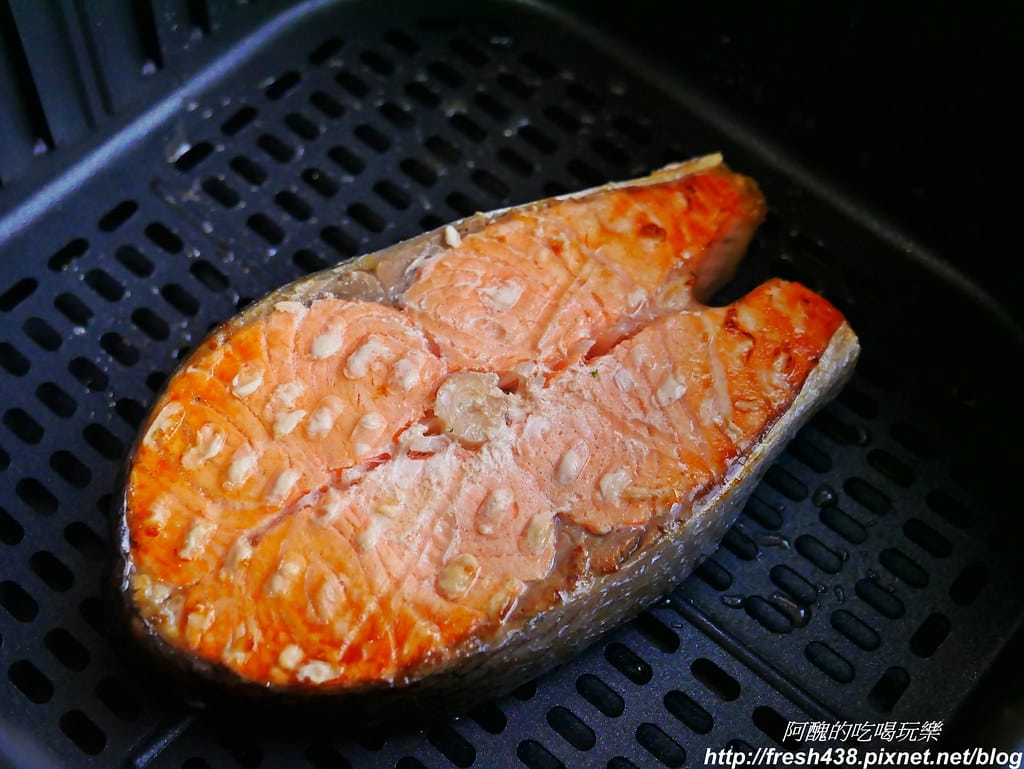 【氣炸鍋食譜】氣炸檸檬鮭魚排,十分鐘快速上桌,無油煙、免顧火,超簡單。 - 第7張圖 P1710741