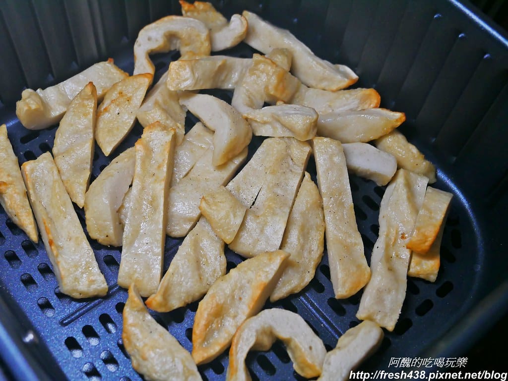 【氣炸鍋食譜】氣炸甜不辣,無油版本,8分鐘完成,蓬鬆超好吃,下午點心、夜間消夜,吃了沒有罪惡感。 - 第6張圖 P1710786