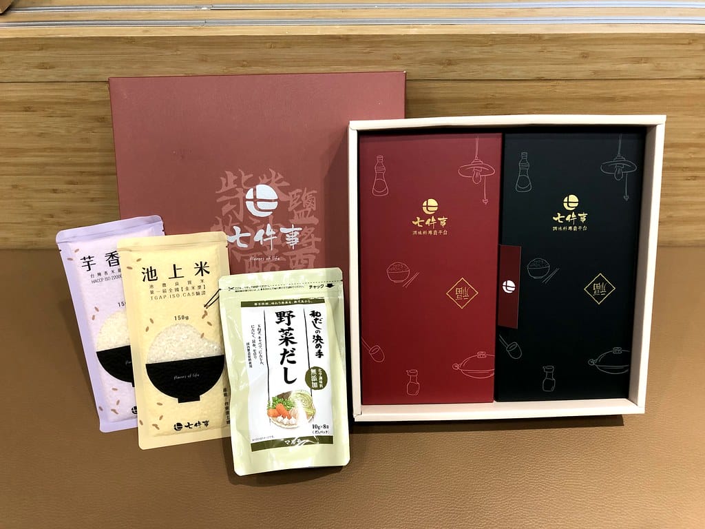 【年節禮盒推薦】七件事年節禮盒組,MARUMO野菜和風高湯包+池上米+芋香米,健康送上門、好禮帶回家,眾人都歡喜。 - 第35張圖 IMG_8026
