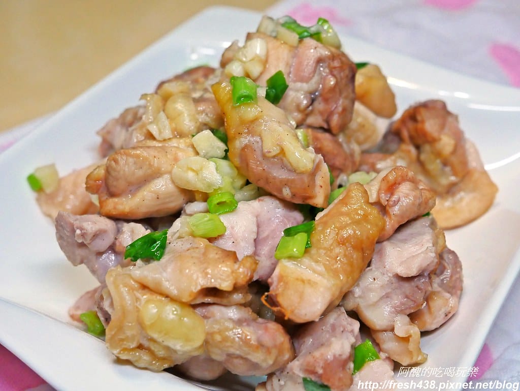 【氣炸鍋食譜】椒鹽雞腿,簡單調味,低溫氣炸,保留肉汁維持鮮美,寶貝超喜愛! - 第13張圖 P1710928