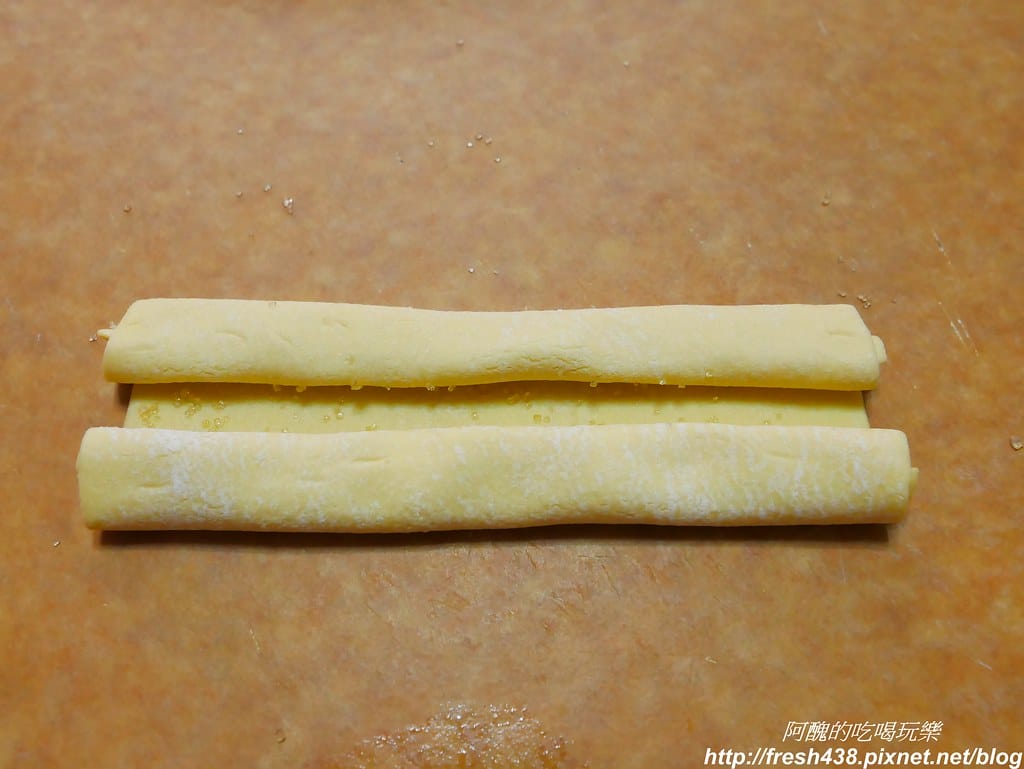 【氣炸鍋食譜】蝴蝶酥,愛心造型超可愛,零失敗點心,情人節表達愛意最佳餅乾代表。 - 第4張圖 P1720051