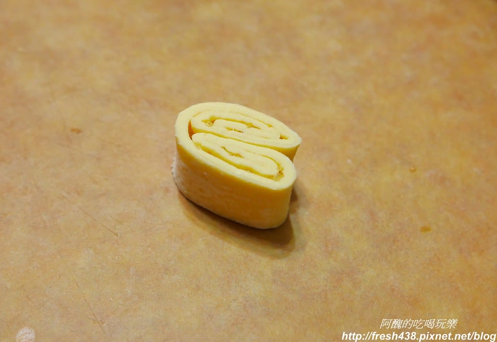 【氣炸鍋食譜】蝴蝶酥,愛心造型超可愛,零失敗點心,情人節表達愛意最佳餅乾代表。 - 第7張圖 P1720054