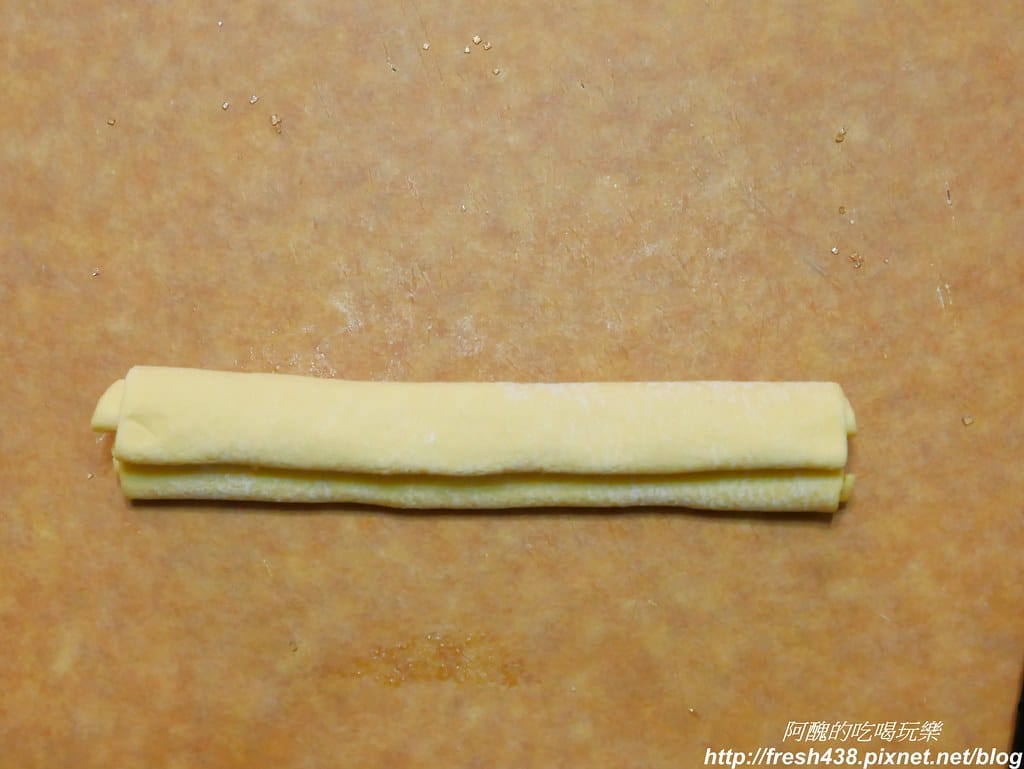 【氣炸鍋食譜】蝴蝶酥,愛心造型超可愛,零失敗點心,情人節表達愛意最佳餅乾代表。 - 第5張圖 P1720052