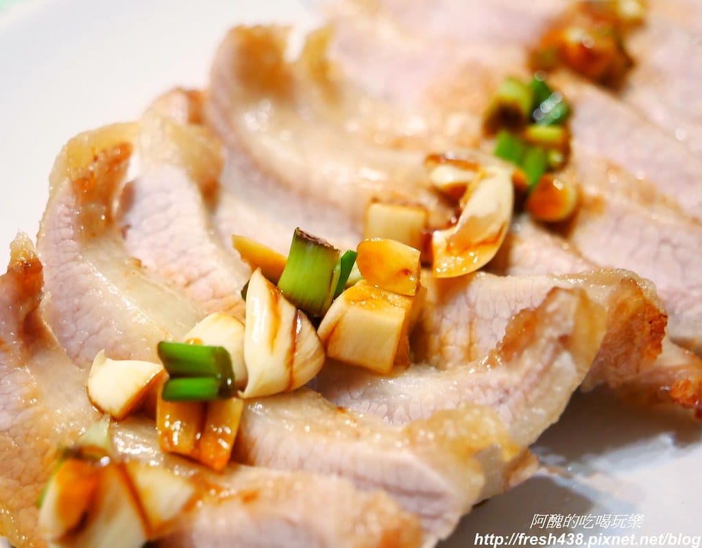 【氣炸鍋食譜】氣炸松阪豬,10分鐘完成,外表焦香、肉汁豐富,回味無窮哪! - 第11張圖 P1720097