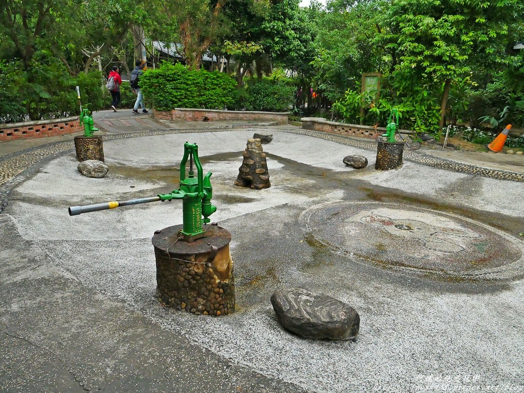 P1690242