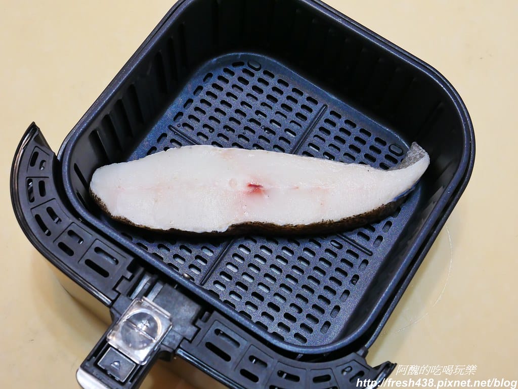 【氣炸鍋食譜】氣炸鱈魚排,免沾粉,魚肉不破碎,輕鬆完美上桌。 - 第4張圖 P1730623