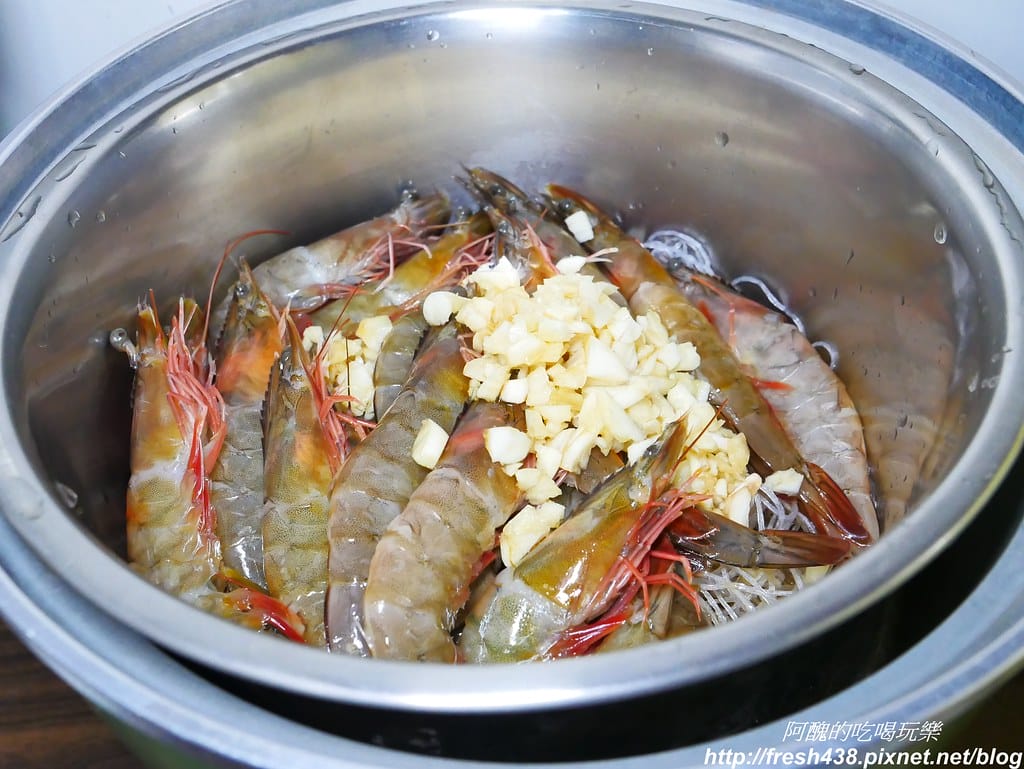 【電鍋食譜】鮮蝦粉絲煲,一指神功快速搞定,真是太神奇啦! - 第10張圖 P1730711