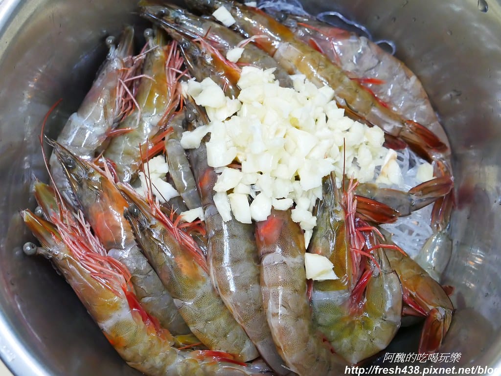 【電鍋食譜】鮮蝦粉絲煲,一指神功快速搞定,真是太神奇啦! - 第8張圖 P1730709