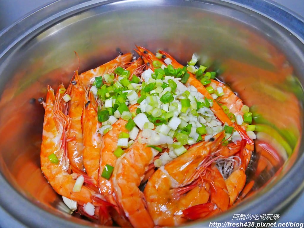 【電鍋食譜】鮮蝦粉絲煲,一指神功快速搞定,真是太神奇啦! - 第11張圖 P1730712