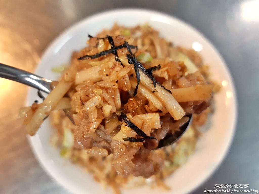 【台北美食】清華軒炒麵飯,公館水源市場內的銅板美食,麵飯混搭超對味! - 第16張圖 41537