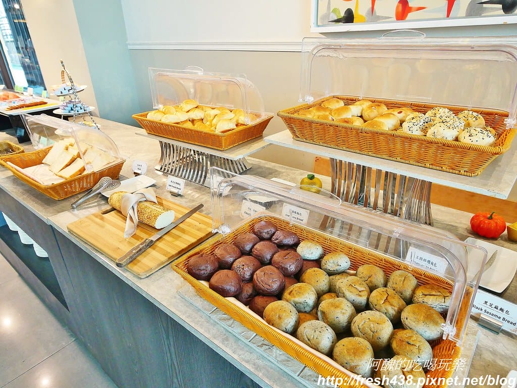 【台中親子飯店推薦】台中港酒店,海洋親子房型超夢幻,遊戲室、三溫暖與健身房齊備,親子住宿絕佳選擇。 - 第151張圖 107