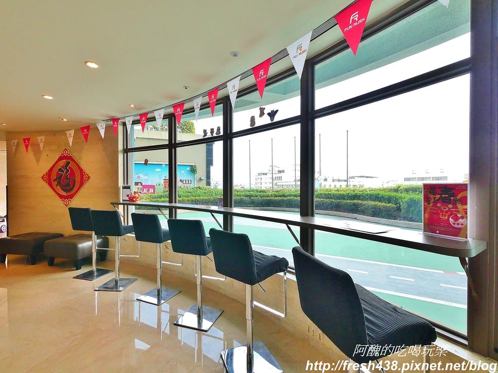 【台中親子飯店推薦】台中港酒店,海洋親子房型超夢幻,遊戲室、三溫暖與健身房齊備,親子住宿絕佳選擇。 - 第86張圖 43-2