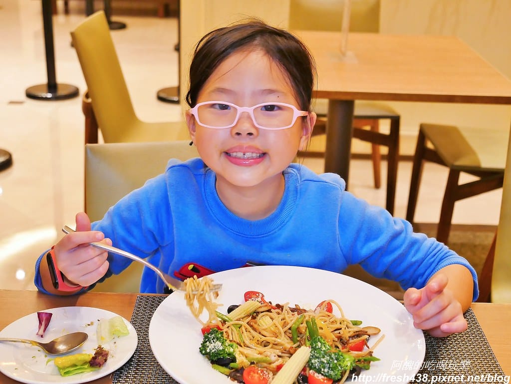【台中美食】台中港酒店-Pier88,提供商業午晚餐與輕食料理,氣氛佳、餐點優。 - 第26張圖 31