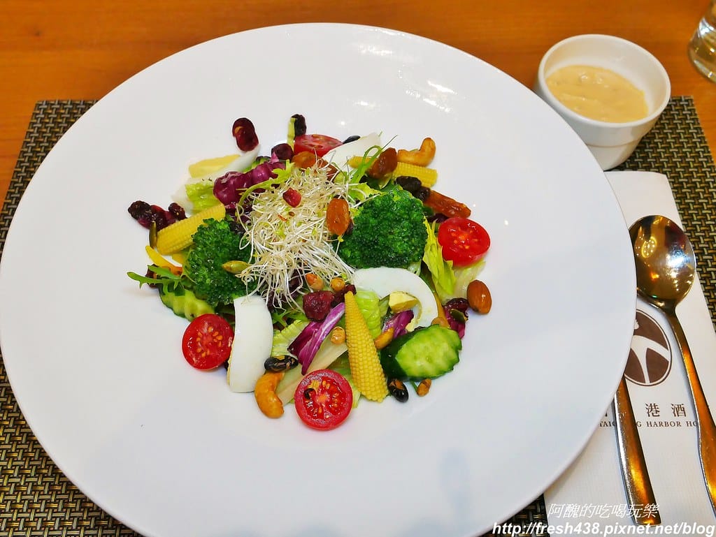 【台中美食】台中港酒店-Pier88,提供商業午晚餐與輕食料理,氣氛佳、餐點優。 - 第13張圖 15