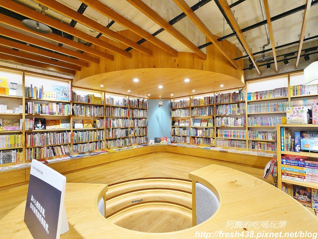 【台中景點】蔦屋書店TSUTAYA BOOKSTORE(台中市政店),全球最美書店,文青最愛、網美必訪,內有Wired Tokyo可享受美食。 - 第29張圖 30