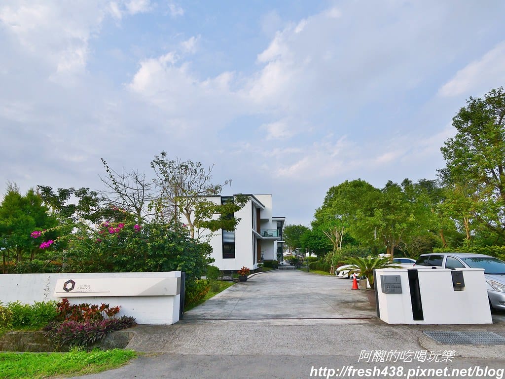 【宜蘭民宿】悠悅光Aura Villa(新悅館),網美必訪、求婚必成,游泳池、烤肉區、卡拉OK,設備一應俱全。 - 第6張圖 1