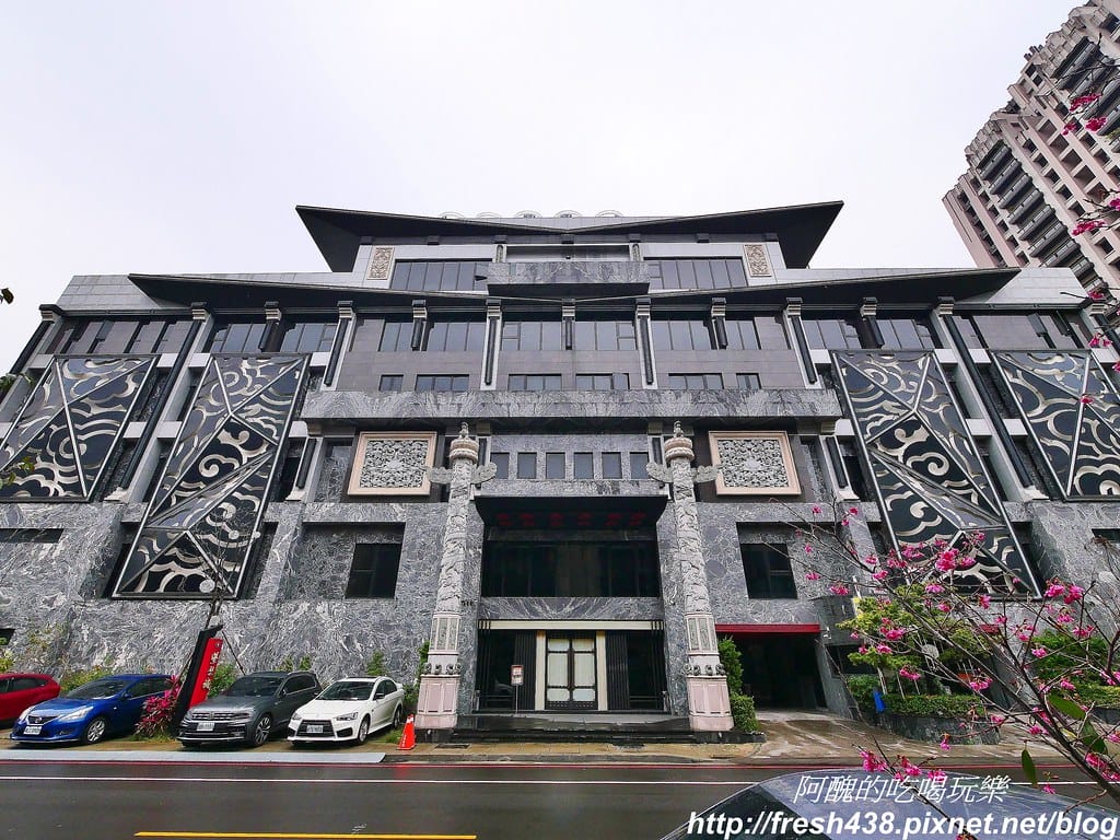 【台中住宿推薦】紫禁城主題會館(Forbidden City Motel),100坪帝王之巔,讓您享受帝王榮耀,超大戲水池、卡拉ok,還有換裝秀! - 第89張圖 79