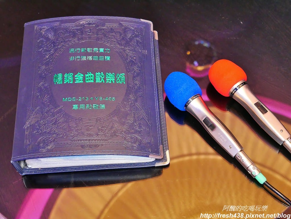 【台中住宿推薦】紫禁城主題會館(Forbidden City Motel),100坪帝王之巔,讓您享受帝王榮耀,超大戲水池、卡拉ok,還有換裝秀! - 第19張圖 8-1