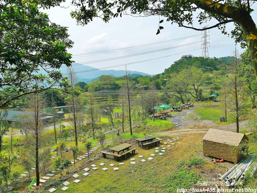 【新北景點】鹿羽松牧場,台版奈良在金山!!近距離餵食梅花鹿、綿羊豬、跳跳羊,孩子們的快樂天堂。 - 第76張圖 64