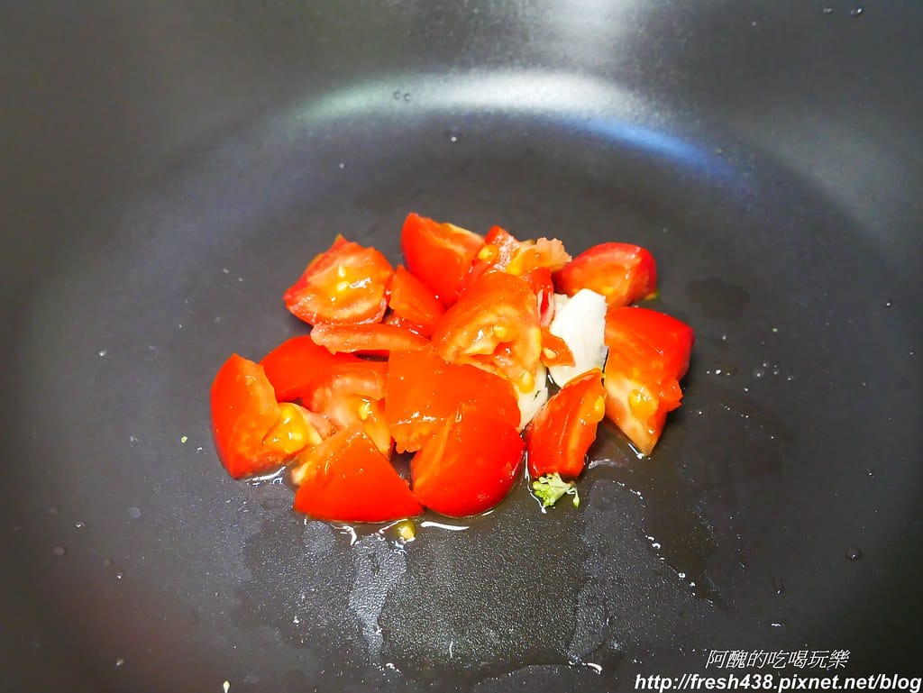 【養生食譜】番茄青花椰,預防攝護腺肥大及攝護腺癌的料理,酸香迷人好下飯。 - 第3張圖 P1750738
