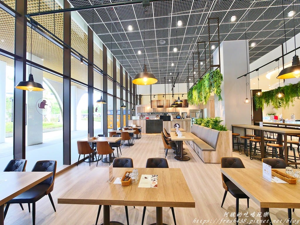 【新竹飯店】新竹安捷國際酒店,鄰近新竹高鐵與六家火車站,1~5樓為商場,休閒、購物、美食一次滿足。 - 第104張圖 62