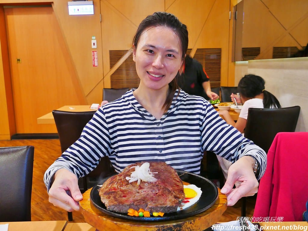 【新竹美食】吼牛排新竹中華店, 專 業 牛 排 達 人 超 高 CP、 大份量 40盎司沙朗 牛排好過癮,吼牛排菜單價位全公開。 - 第40張圖 23-2