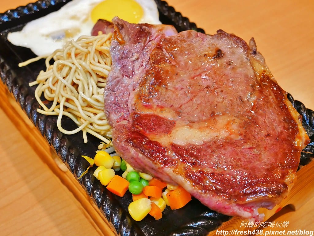【新竹美食】吼牛排新竹中華店, 專 業 牛 排 達 人 超 高 CP、 大份量 40盎司沙朗 牛排好過癮,吼牛排菜單價位全公開。 - 第33張圖 25