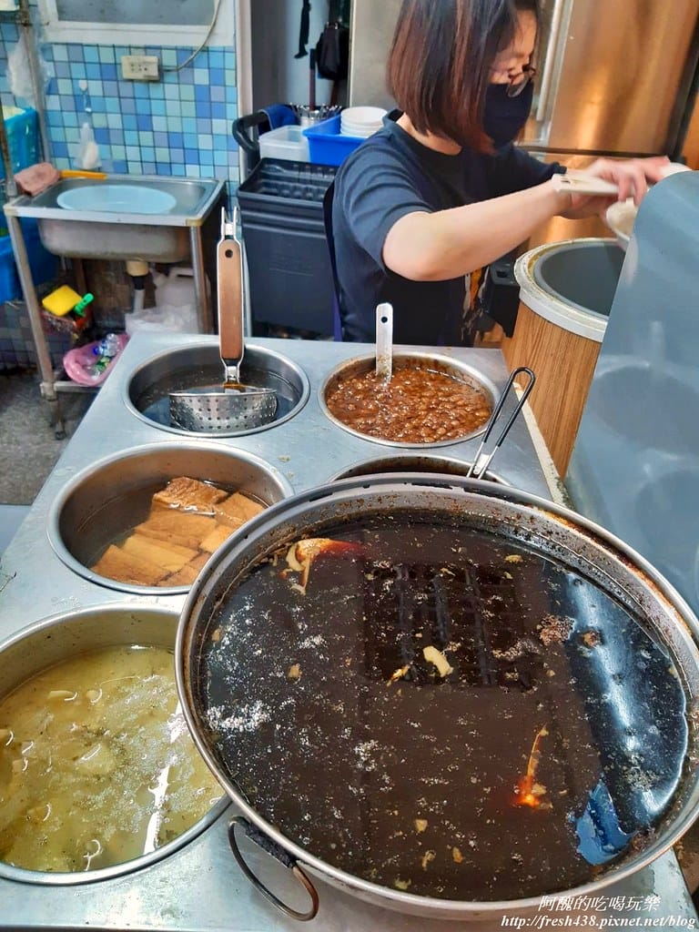 【樹林美食】三兄弟小吃,古早味餐點,滷肉飯尤其迷人,樹林非吃不可的美食。 - 第6張圖 56975
