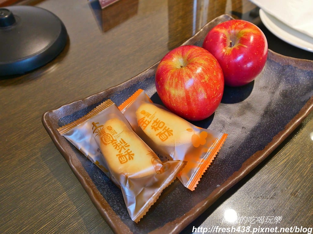 【台中親子飯店】清新溫泉飯店,吃美食、賞美景、泡美人湯,有兒童遊戲室、戶外泡腳池與大眾溫泉池,超棒的親子溫泉渡假會館。 - 第26張圖 23