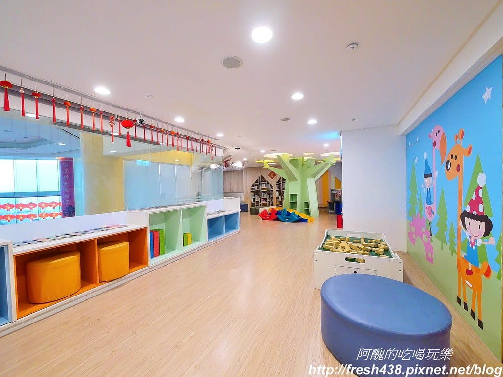 【台中親子飯店】清新溫泉飯店,吃美食、賞美景、泡美人湯,有兒童遊戲室、戶外泡腳池與大眾溫泉池,超棒的親子溫泉渡假會館。 - 第68張圖 51