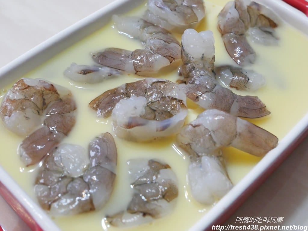 【電鍋料理】鮮蝦豆腐蒸蛋,入口即化,一指神功搞定,不流汗就能出宴客菜! - 第12張圖 P1770763