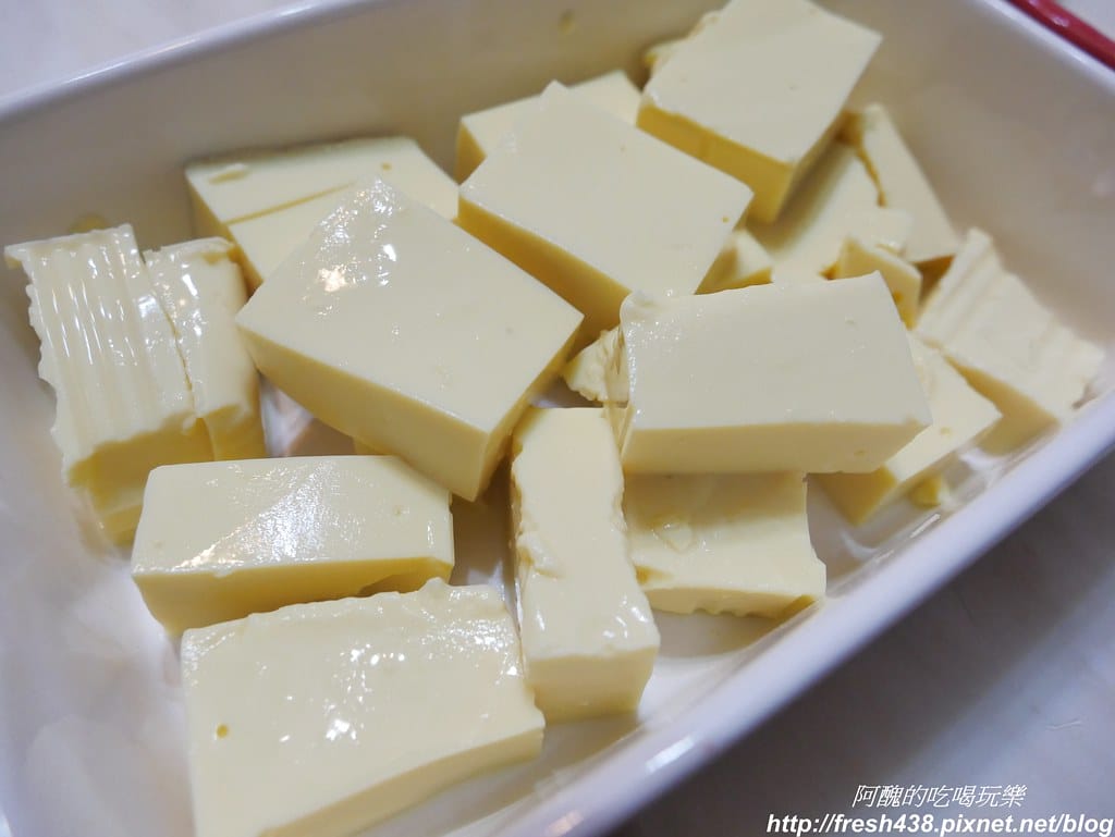 【電鍋料理】鮮蝦豆腐蒸蛋,入口即化,一指神功搞定,不流汗就能出宴客菜! - 第9張圖 P1770757