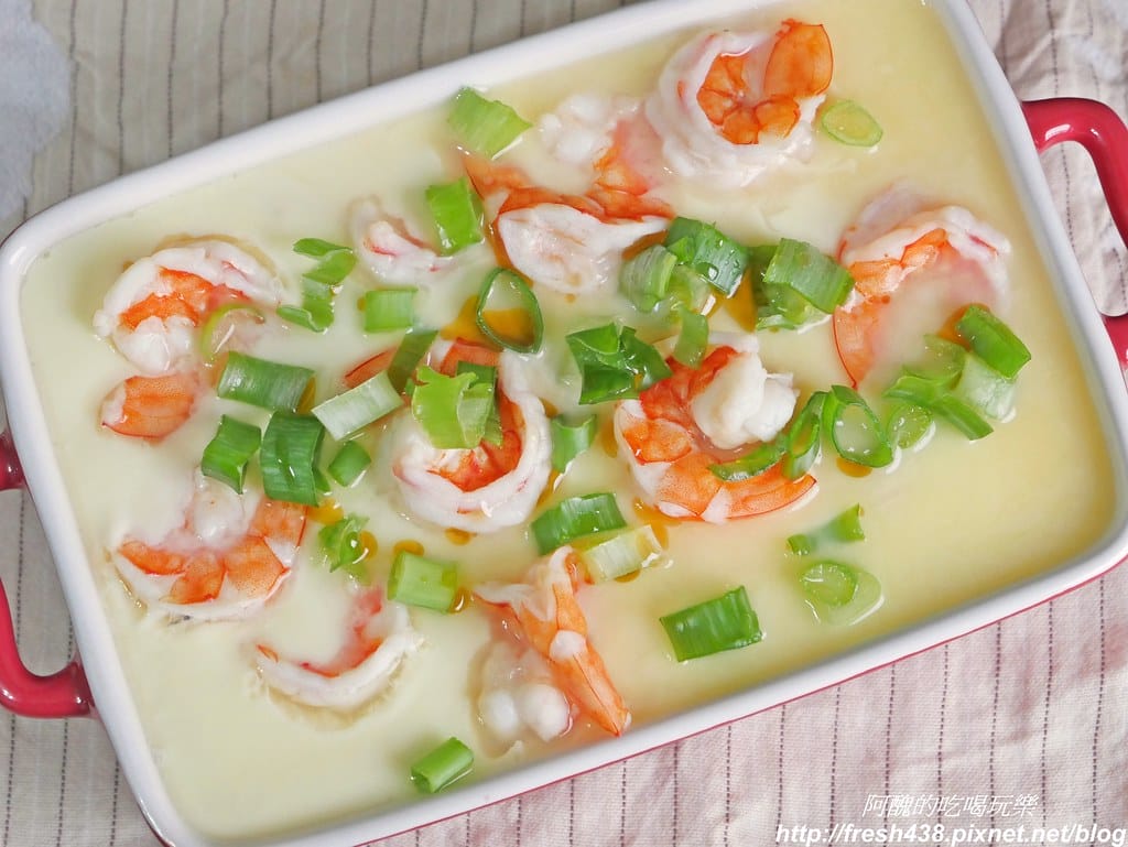 【電鍋料理】鮮蝦豆腐蒸蛋,入口即化,一指神功搞定,不流汗就能出宴客菜! - 第15張圖 P1770772