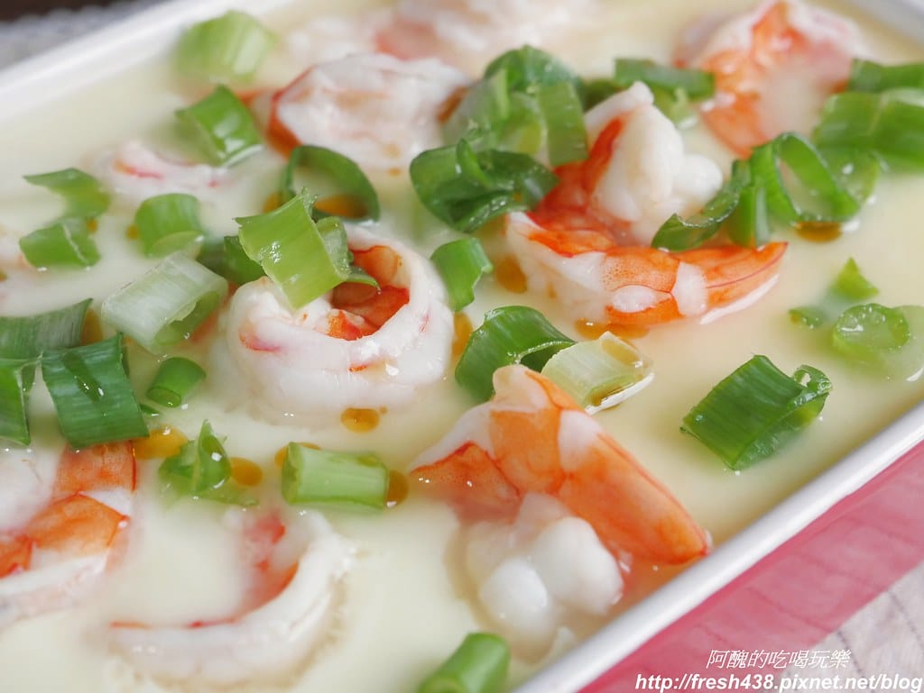 【電鍋料理】鮮蝦豆腐蒸蛋,入口即化,一指神功搞定,不流汗就能出宴客菜! - 第17張圖 P1770771