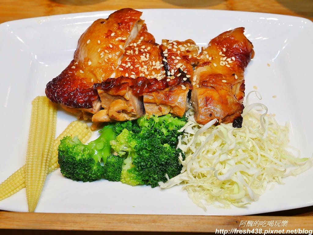 【台北美食】悠逸咖啡UINN Cafe,位於悠逸商旅士林館內,附兒童遊戲區,不只正餐好吃,飲品與冰淇淋更是一級棒! - 第35張圖 22