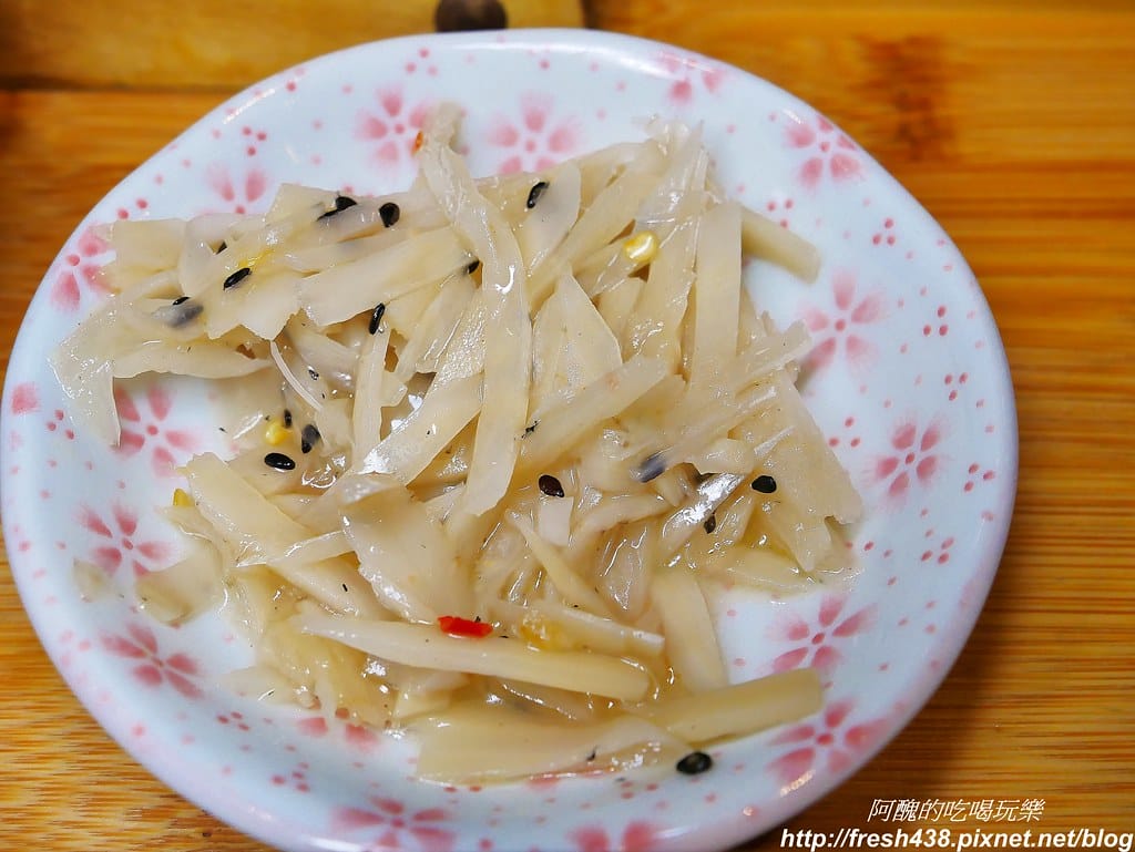 【台北美食】悠逸咖啡UINN Cafe,位於悠逸商旅士林館內,附兒童遊戲區,不只正餐好吃,飲品與冰淇淋更是一級棒! - 第45張圖 28