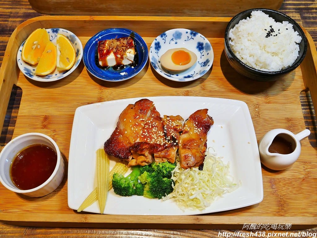 【台北美食】悠逸咖啡UINN Cafe,位於悠逸商旅士林館內,附兒童遊戲區,不只正餐好吃,飲品與冰淇淋更是一級棒! - 第34張圖 21