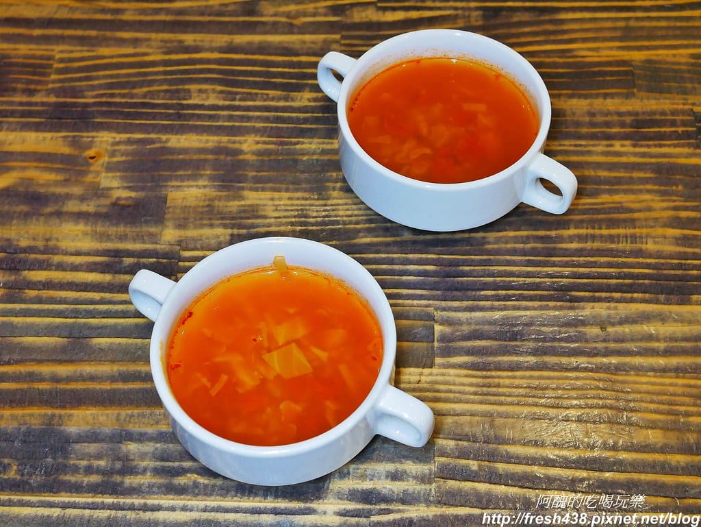 【台北美食】悠逸咖啡UINN Cafe,位於悠逸商旅士林館內,附兒童遊戲區,不只正餐好吃,飲品與冰淇淋更是一級棒! - 第24張圖 30