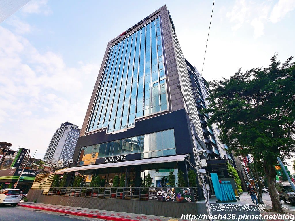 【台北美食】悠逸咖啡UINN Cafe,位於悠逸商旅士林館內,附兒童遊戲區,不只正餐好吃,飲品與冰淇淋更是一級棒! - 第3張圖 0-3