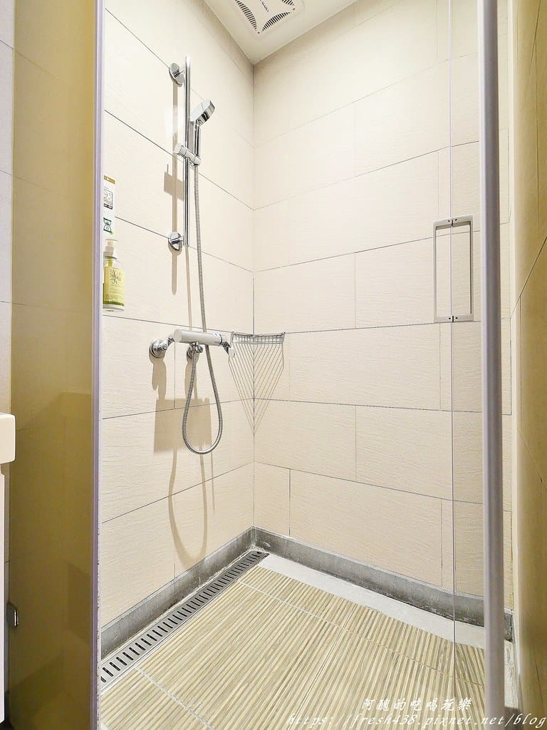 【台北住宿】悠逸商旅士林館,商旅結合親子旅店,附兒童遊戲室、健身房與洗衣室,可一次暢遊士林夜市、科教館及兒童新樂園。 - 第45張圖 30