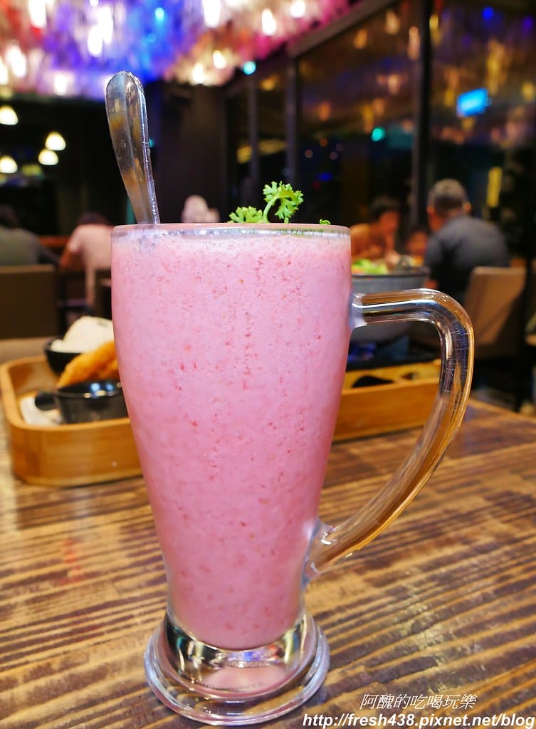 【台北美食】悠逸咖啡UINN Cafe,位於悠逸商旅士林館內,附兒童遊戲區,不只正餐好吃,飲品與冰淇淋更是一級棒! - 第48張圖 17-1