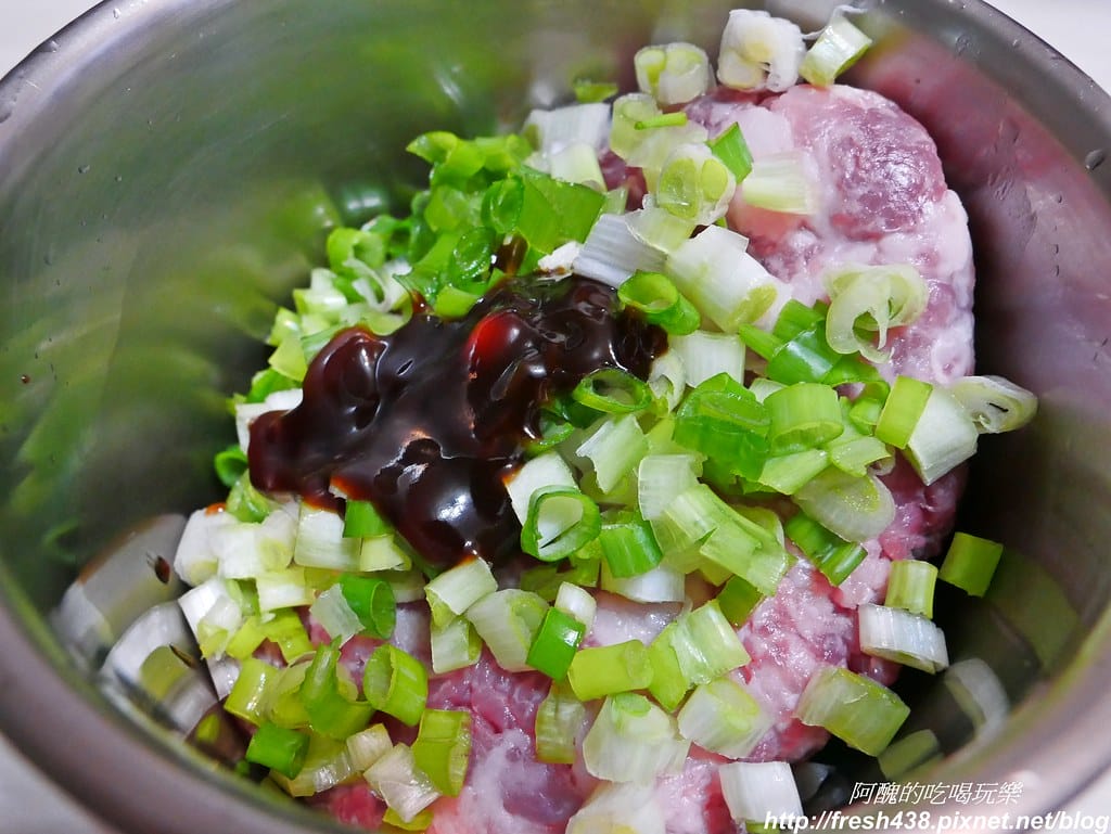 【氣炸鍋食譜】蠔油肉丸子,三樣材料搞定,12分鐘上桌。 - 第3張圖 P1780702