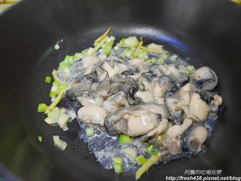 蠔油鮮蚵,春天吃牡蠣正是時候,常經痛、掉髮或感冒的朋友,一定要吃這道料理! - 第5張圖 P1780732