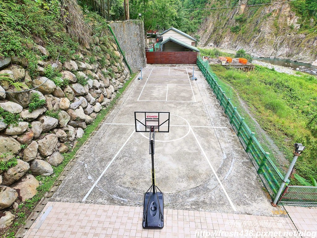 【台中住宿】統一渡假村-谷關溫泉養生會館,房間大、公設多,泡湯一級棒,還有兒童遊戲室與DIY活動。 - 第97張圖 53