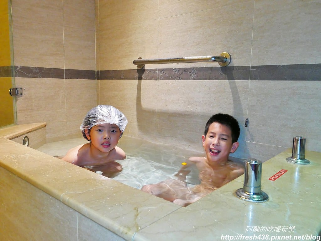 【台中住宿】統一渡假村-谷關溫泉養生會館,房間大、公設多,泡湯一級棒,還有兒童遊戲室與DIY活動。 - 第136張圖 64-3