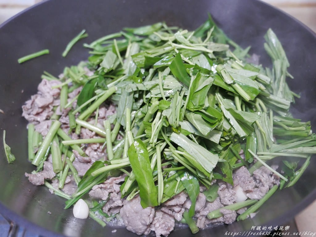 蠔油牛肉炒空心菜,這樣炒,空心菜不變黑,牛肉超軟嫩! - 第10張圖 P1780346