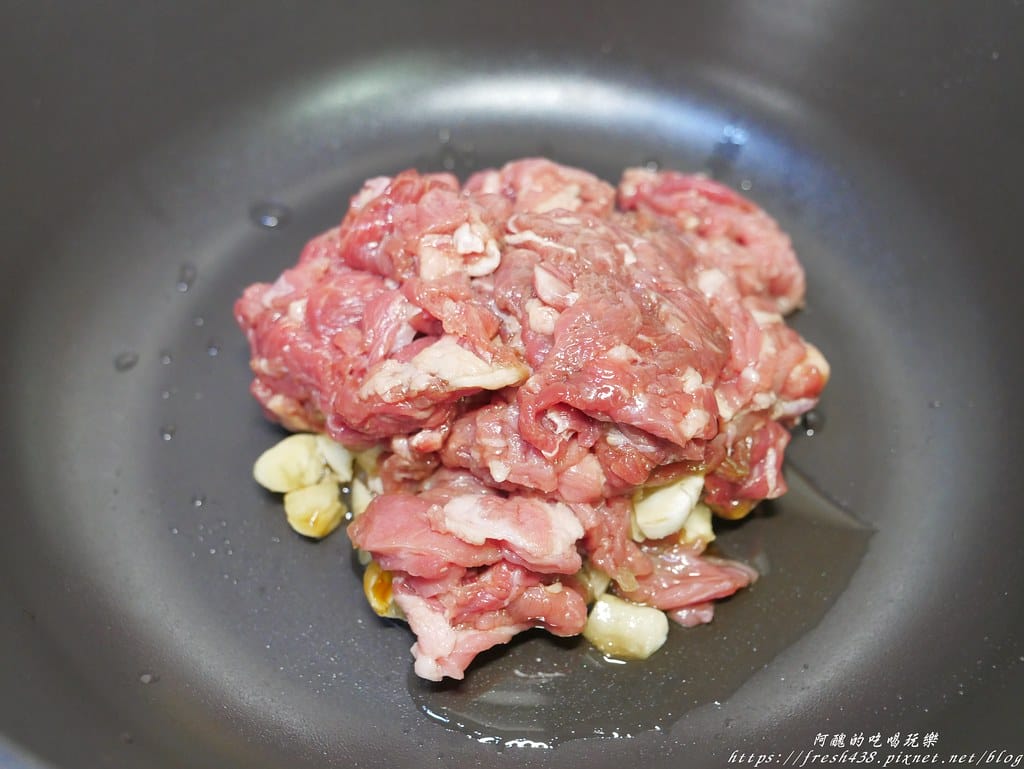 蠔油牛肉炒空心菜,這樣炒,空心菜不變黑,牛肉超軟嫩! - 第7張圖 P1780342