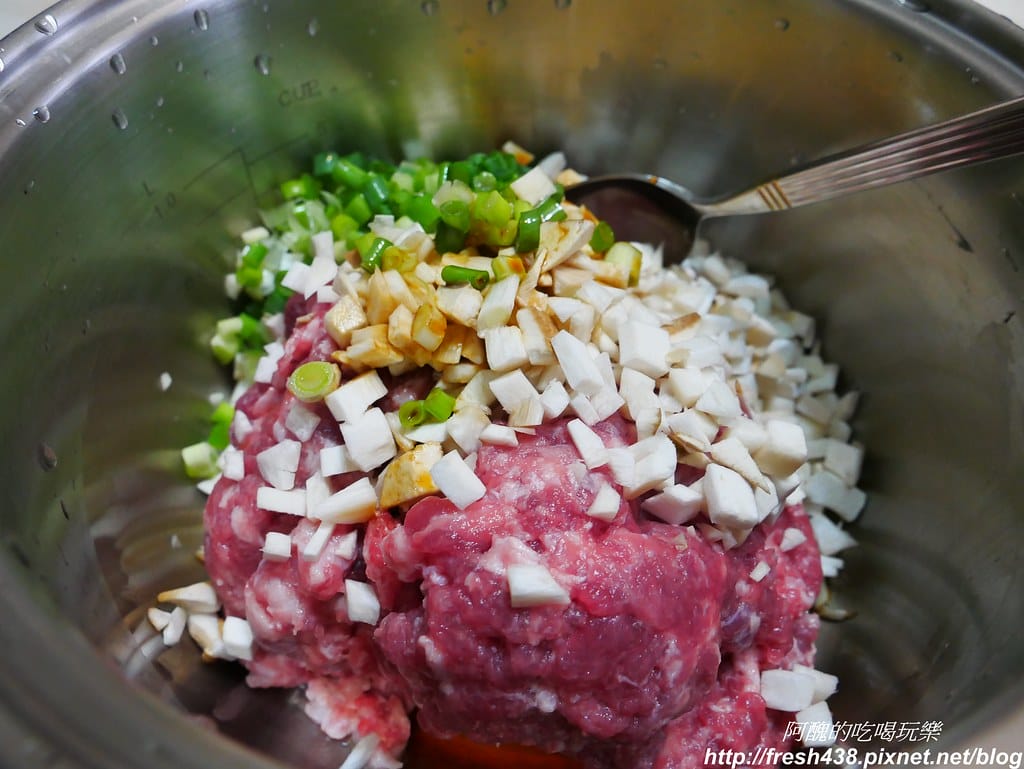 【氣炸烤箱食譜】杏鮑菇肉餅,健康養生一級棒,也可當作便當菜。 - 第3張圖 P1790341