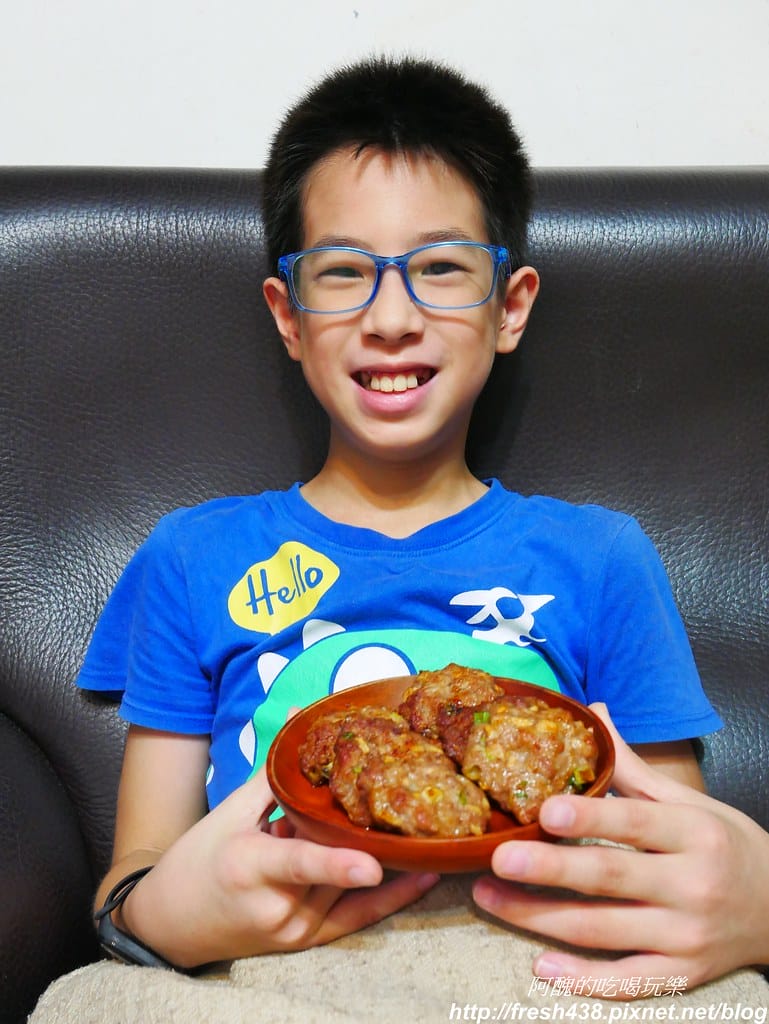 【氣炸烤箱食譜】杏鮑菇肉餅,健康養生一級棒,也可當作便當菜。 - 第10張圖 P1790350
